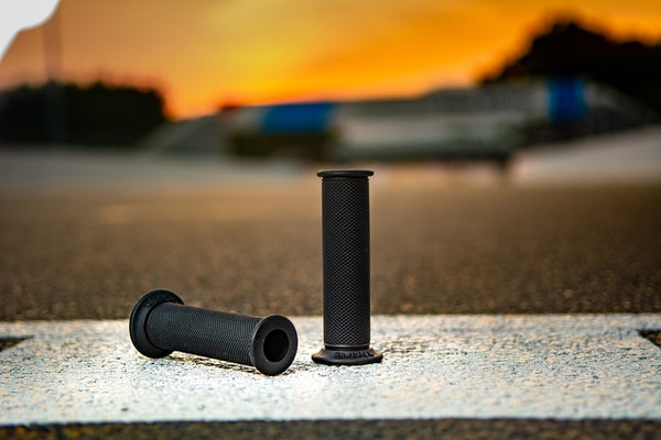 V alkatrészek versenyző markolatok teljes gyémánt ck3990571b