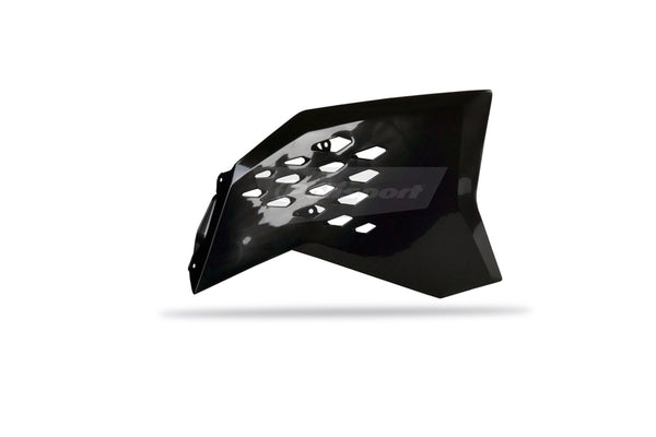 A rendõrség radiátora a fekete KTM 84282001 -et takarja