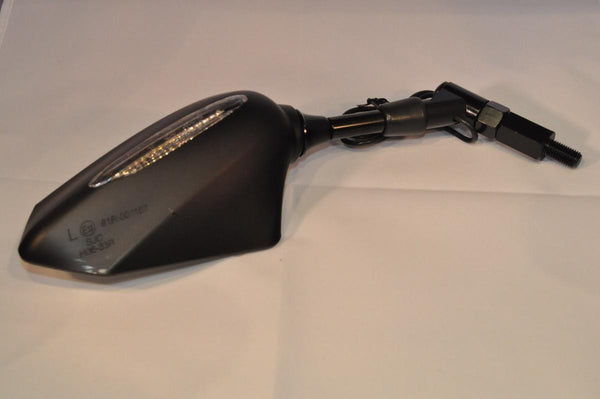 Hozzáférés a visszapillantó tükörhez a Blinkerrel a szabályhoz.