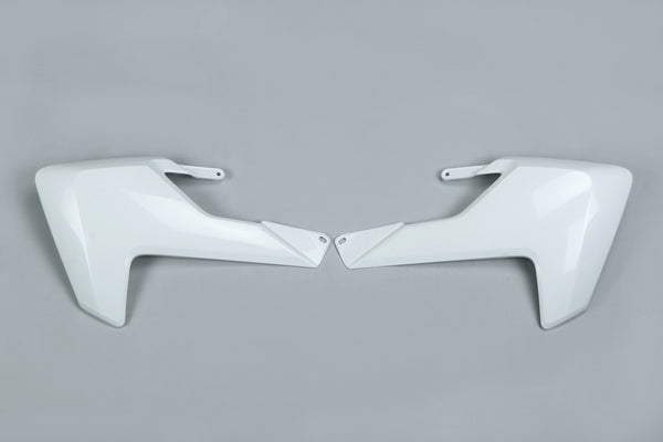 Az UFO radiátor lefedi a fehér Husqvarna TC85 HU03384#041 -et